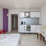 Seaview Duplex *