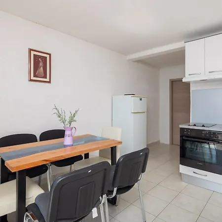 Seaview Duplex Apartman *