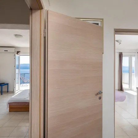 Seaview Duplex Apartment Stanici