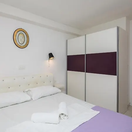 Seaview Duplex Apartment