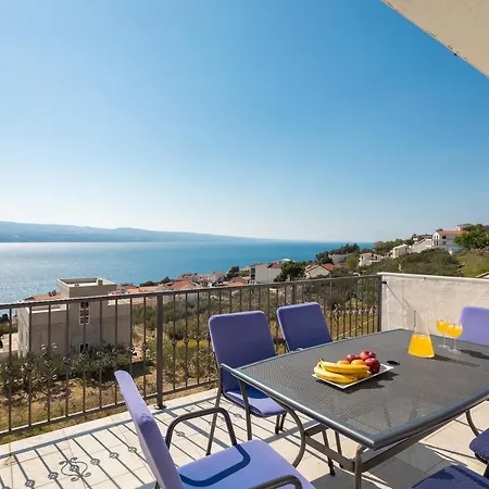 Seaview Duplex Apartment *